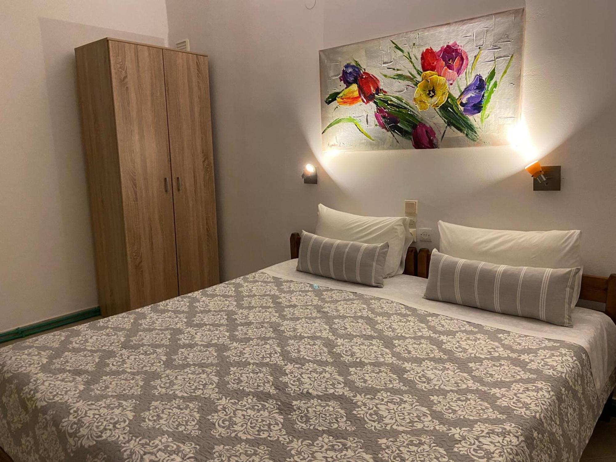 Floros Apartments Agios Stefanos Avliotes  Exterior foto